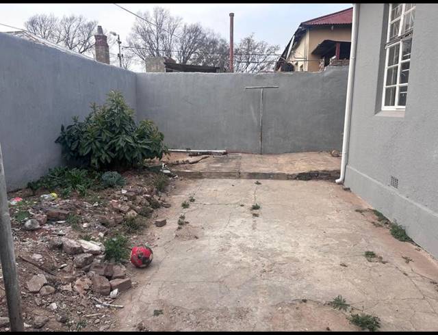 3 BEDROOM PROPERTY TO RENT IN NEWLANDS